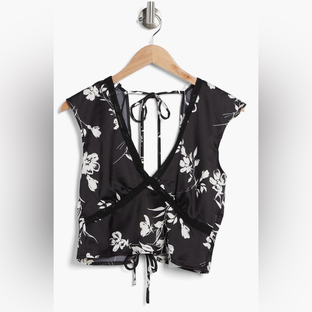 Lulus Floral Satin Top size M